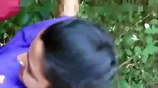 Desi slattern bare-ass together with fucked in forest by client clip